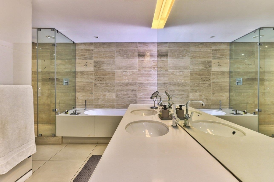 2 Bedroom Property for Sale in Cape Town City Centre Western Cape